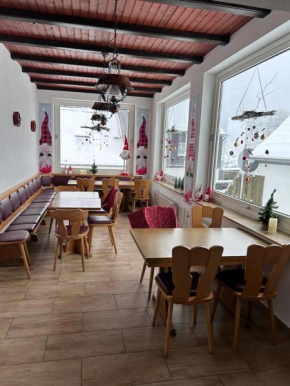 Winterberg Haus Astenblick f Weihnachts u Familienfeiern bis zu 35 P